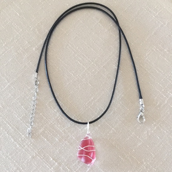 HAND CRAFTED Genuine Sea Glass Wire Wrapped Pink Pendant Necklace - Picture 3 of 3
